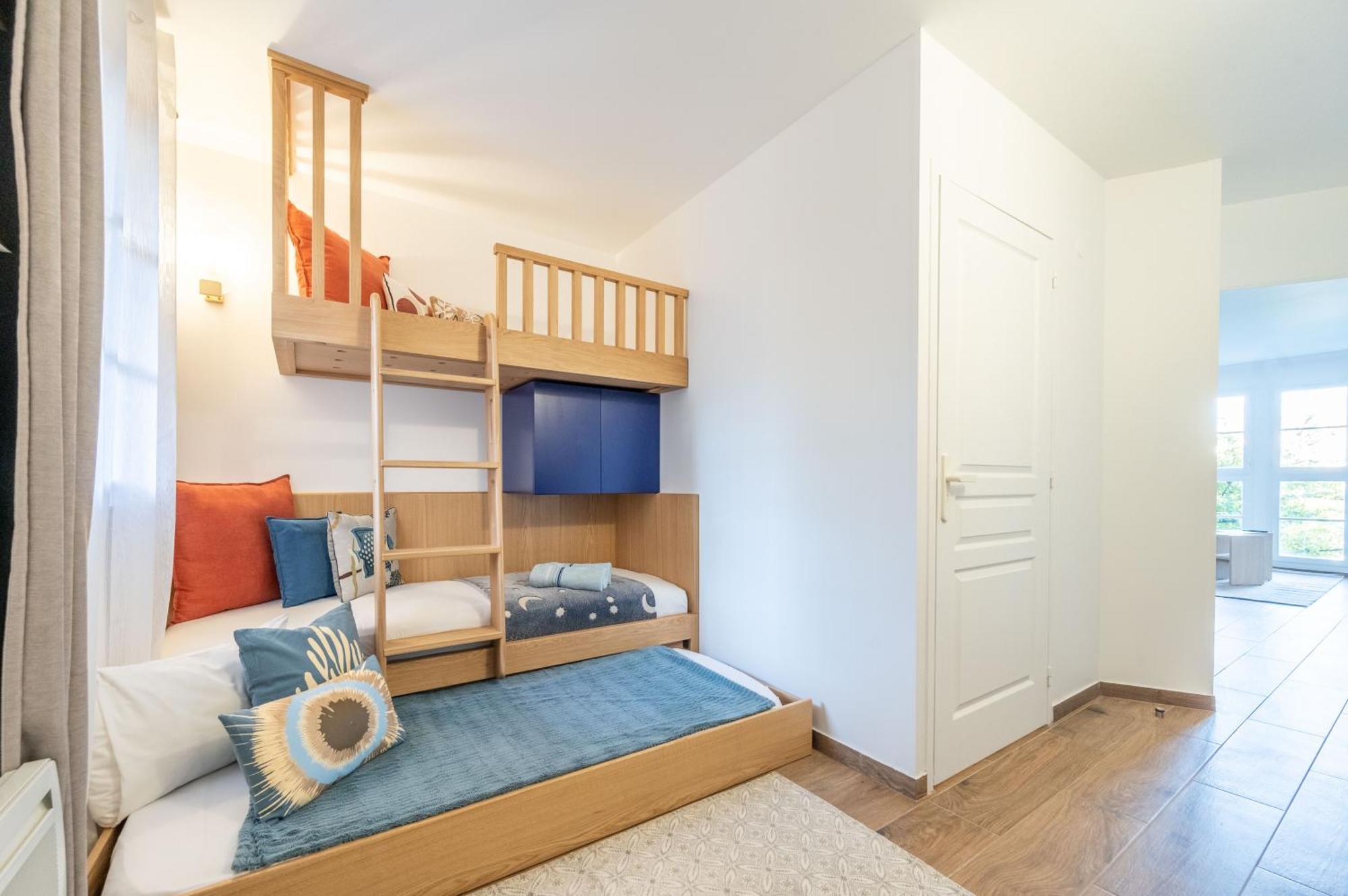 Immodely & La Parade De Apartment Serris